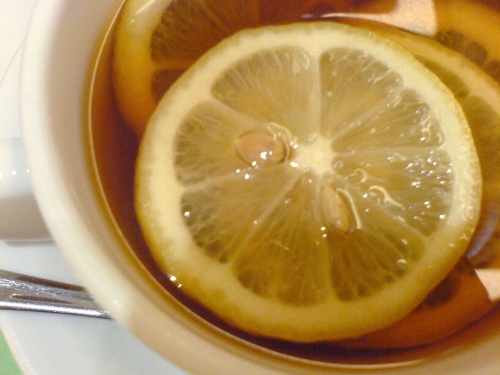 Lemon Tea Photo Credit: Denise Chan (Flickr).